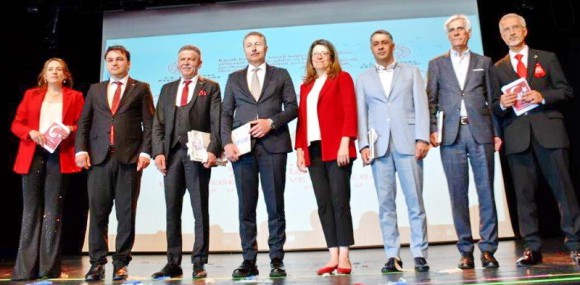 Dietzenbach’ta coşkulu 23 Nisan kutlaması