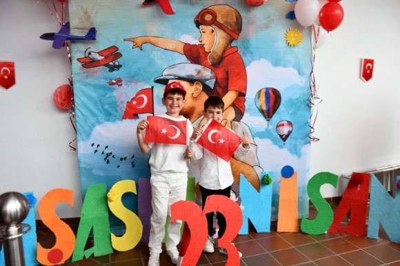 Dietzenbach’ta coşkulu 23 Nisan kutlaması