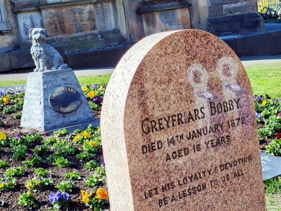 EDINBURGH'UN VAZGEÇİLMEZ SİMGESİ: "BOBBY"