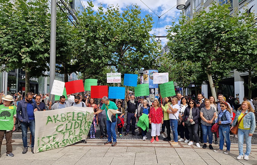 "AKBELEN'DE ORMAN KATLİAMI VE ALMANYA'DAN DAYANIŞMA EYLEMİ"