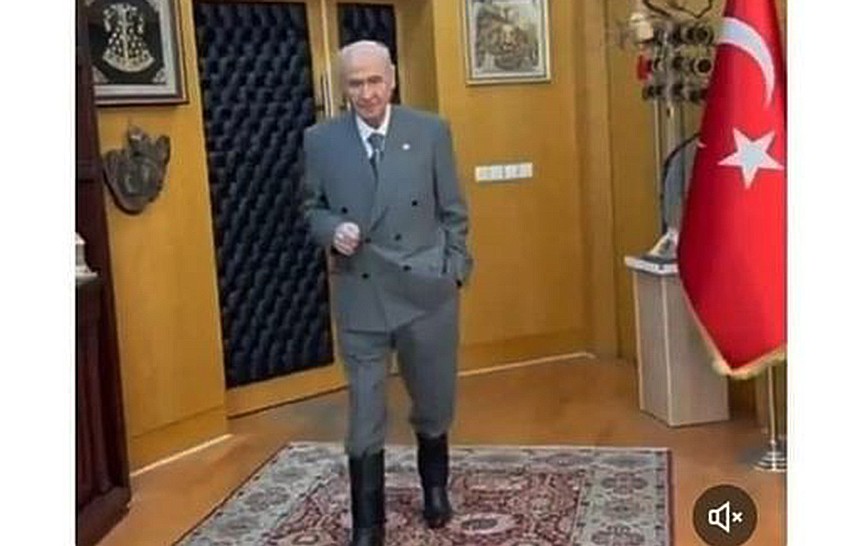 DEVLET BAHÇELİ... MEHTERİ VEEERRR MEHTERİ...